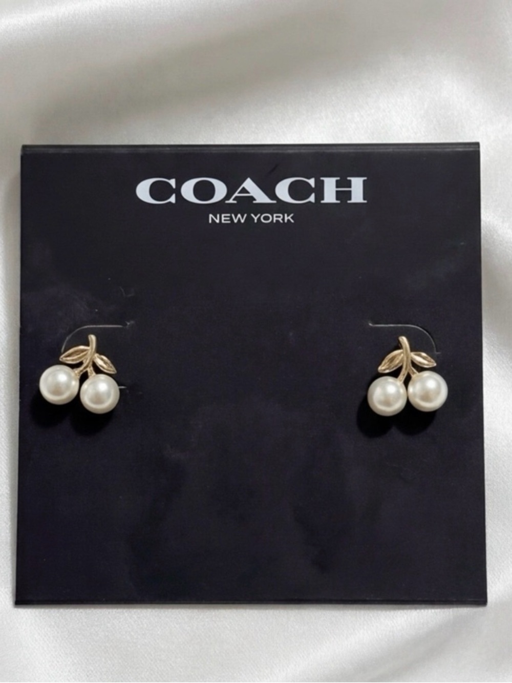 COACH Pearl Cherry Stud
Earrings
